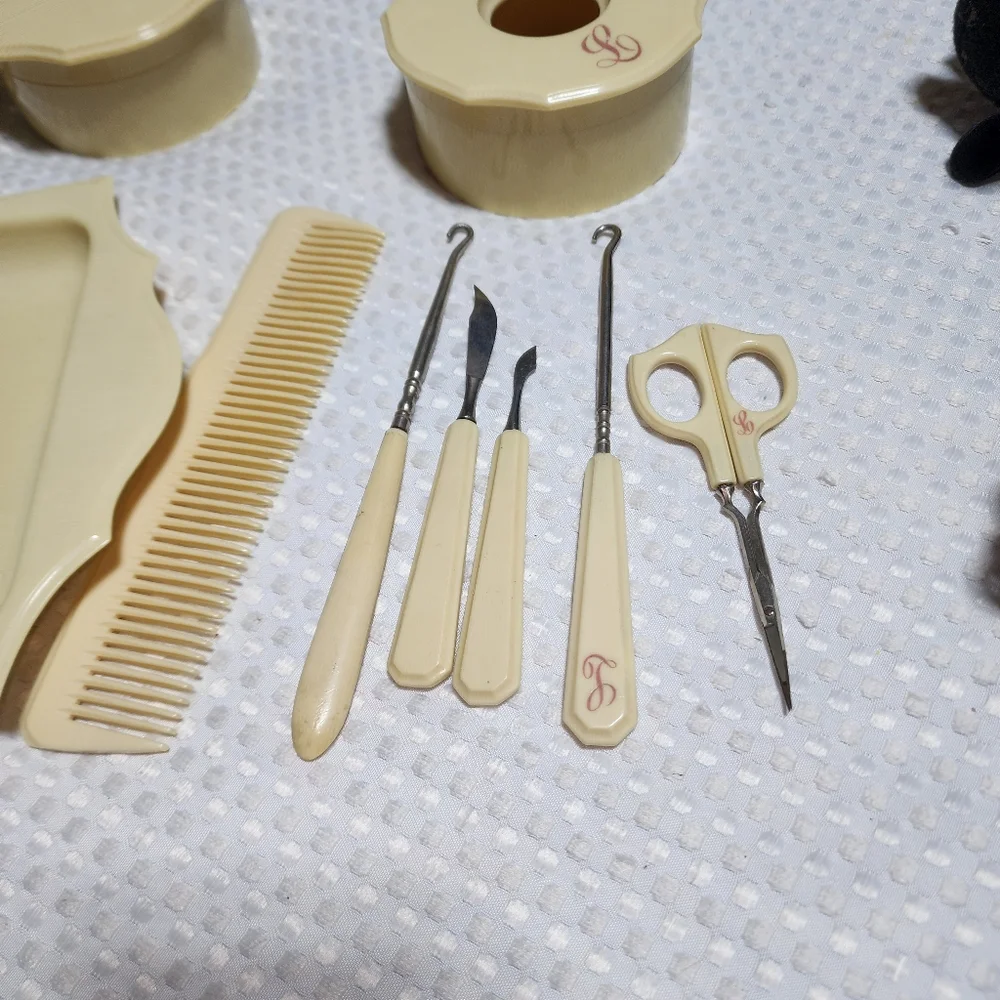 DU BARRY EUC IVORY PYRALIN VANITY SET 10 piece SET FOR DRESSER